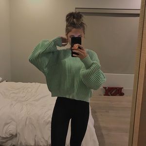 TopShop Thick Knit Crop Sweater w Balloon Sleeves